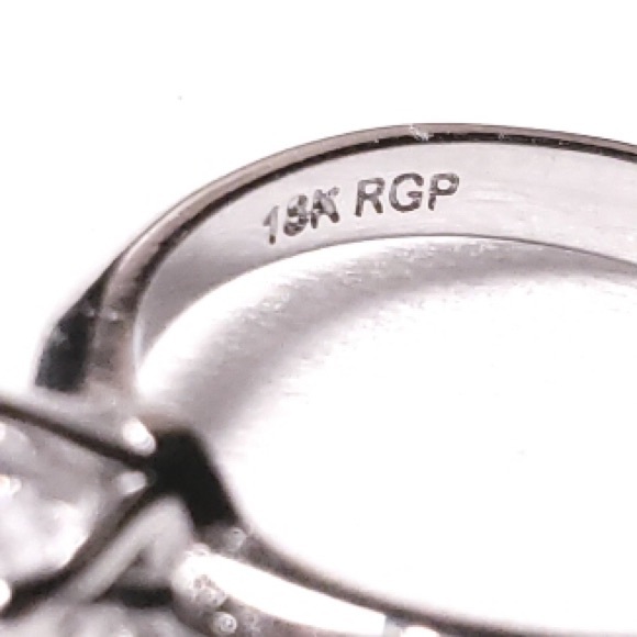 ⭐HP⭐Luxury 18K White Gold Ring.2.0CT Zirconia Diamond - Picture 5 of 5